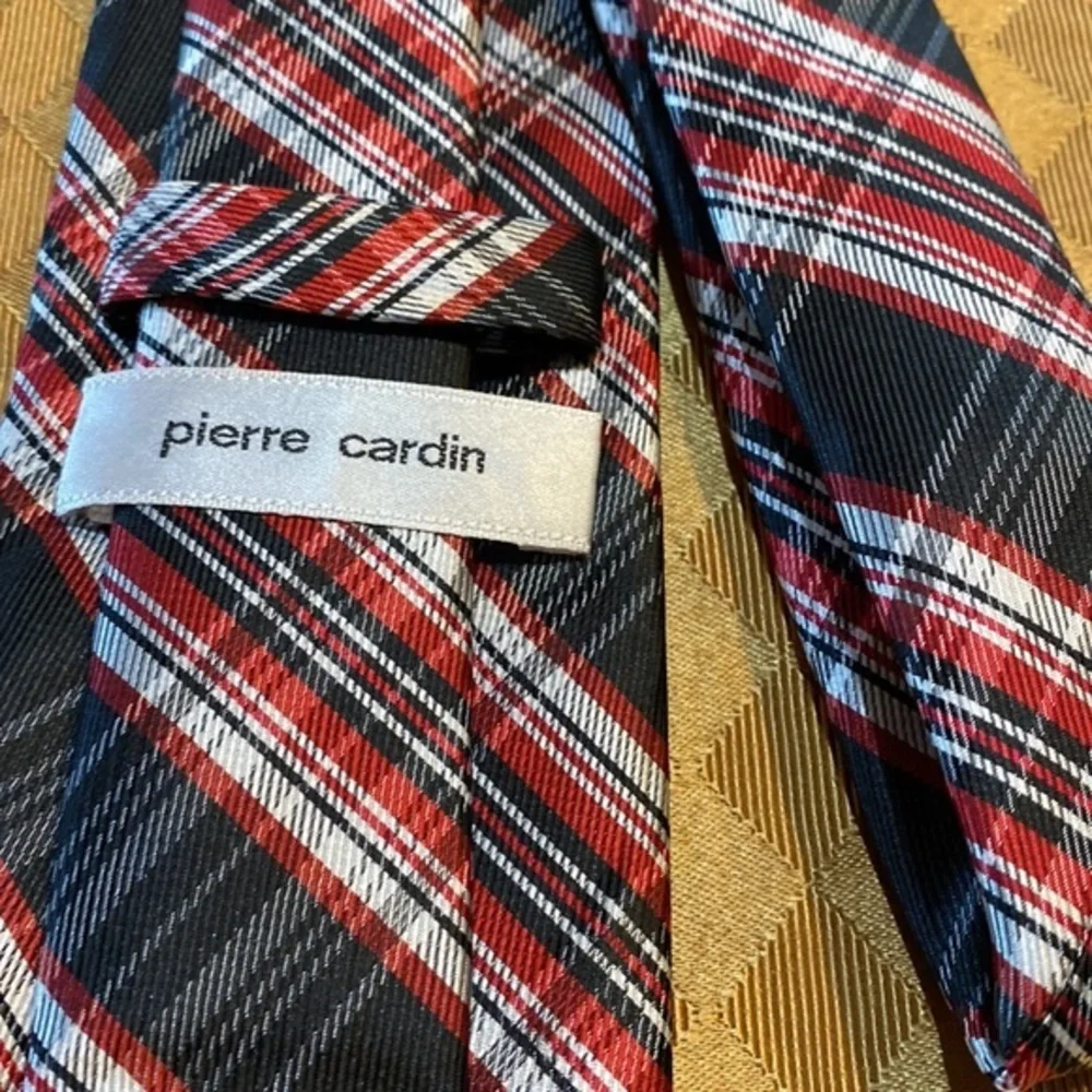 Pierre Cardin Men's Plaid Necktie Red White Classic Preppy Tie